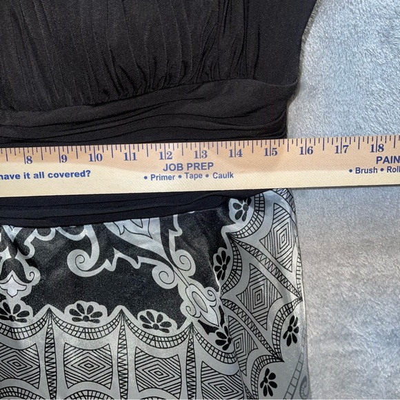 Melrose Social Black Silver Handkerchief Cocktail Party Dress Size 18 - Picture 13 of 13